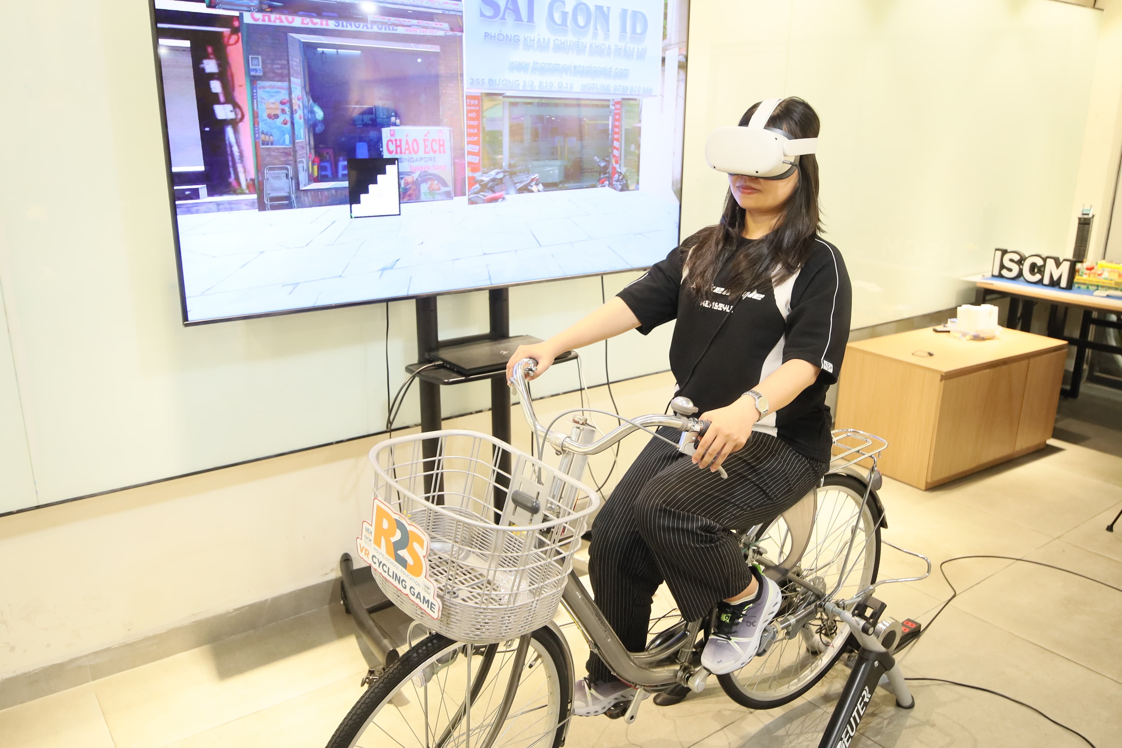 Route2school VR Cycling Platform