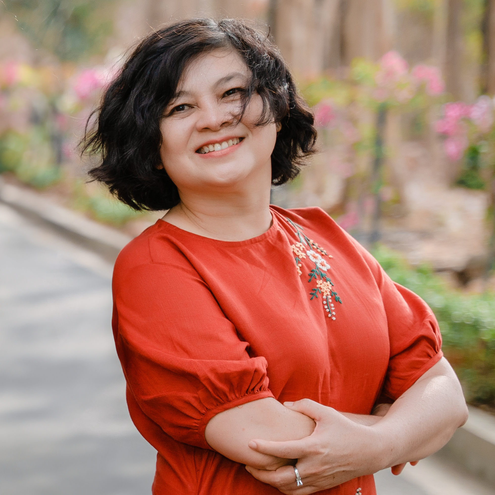 Dr. Hoang Ngoc Lan - Senior Lecturer