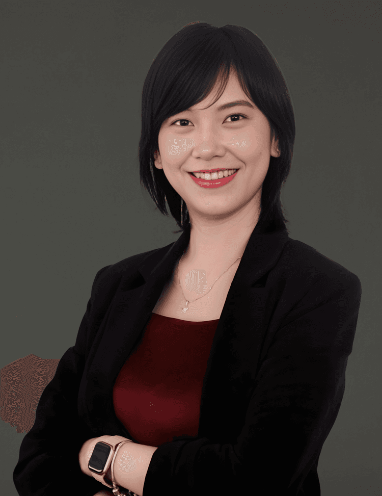 Tien Thuy Thi Le, B.E. - Officer <br/> UEH CoLab
