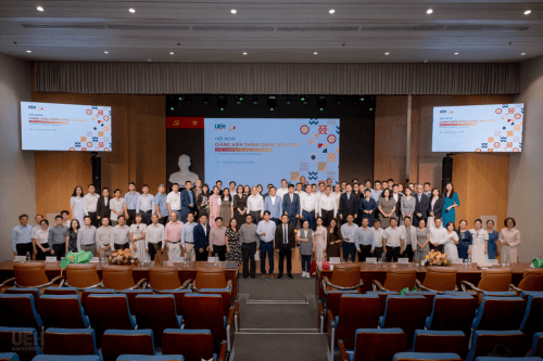[UEH 50] UEH tổ chức Hội nghị Giảng viên thỉnh giảng UEH 2026: Kết nối tri thức, đồng kiến tạo hệ sinh thái học thuật bền vững
