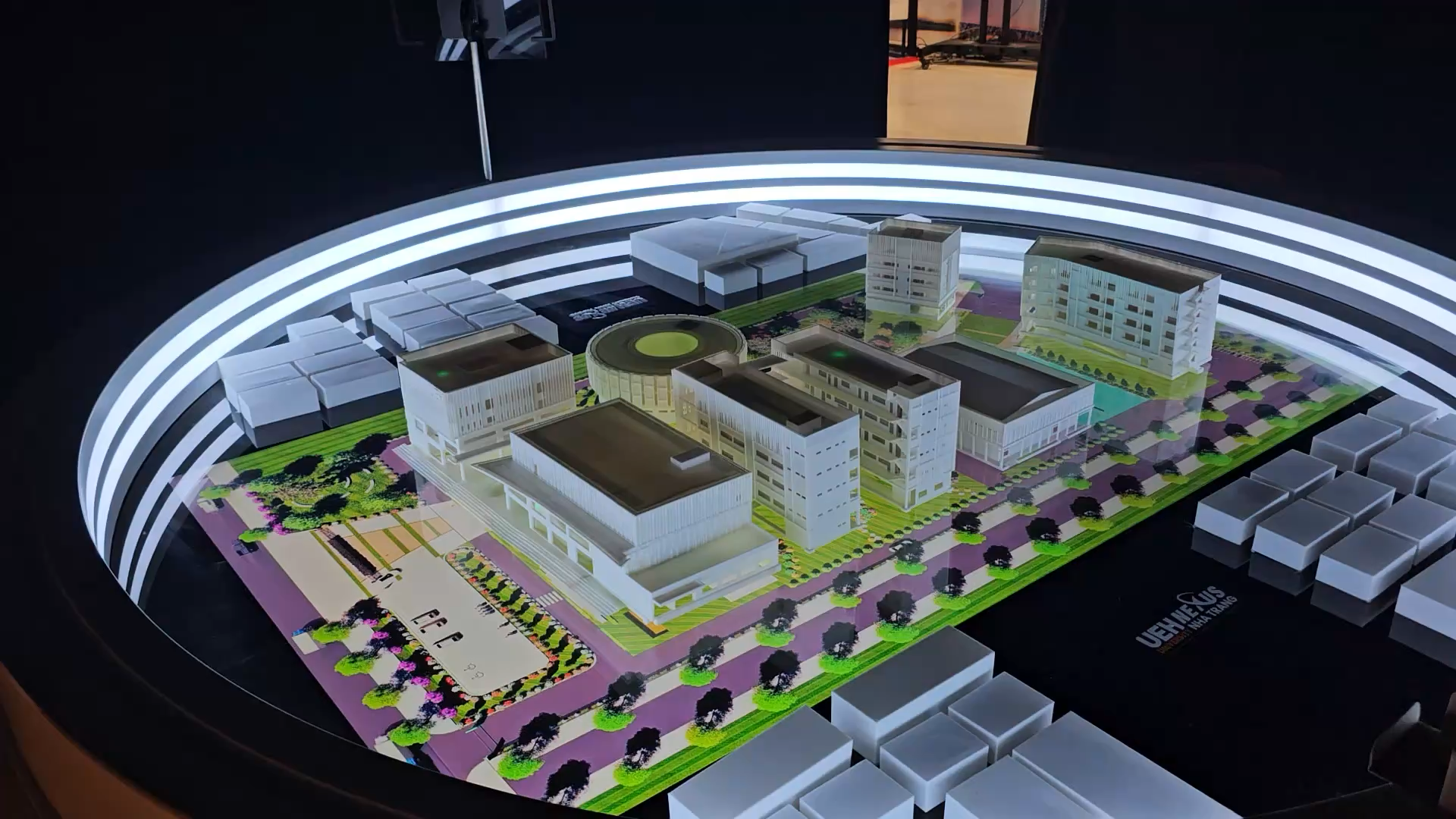 Digital Twin and Hologram platform image